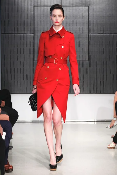 Look 8